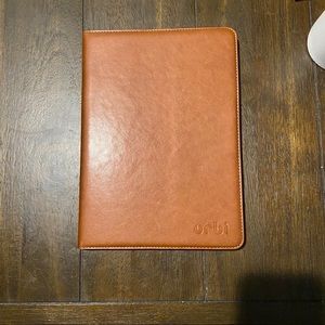 3/25🌼🌼Orbi leather Case for iPad 🌼🌼